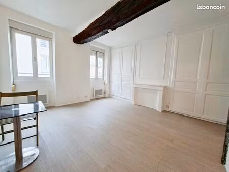 studio centre ville pontoise