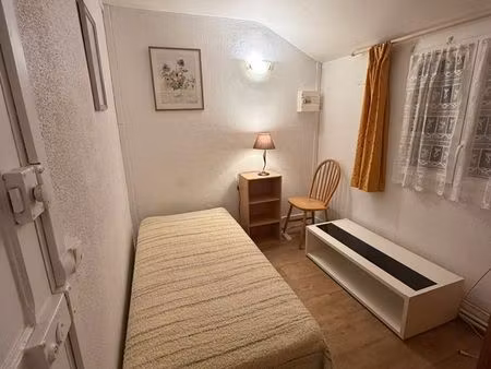 petit studio en bord de seine