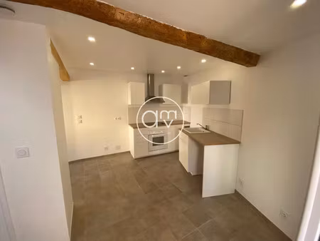 location maison 3 pièces 45.73 m² à hyeres (83400)  655 €