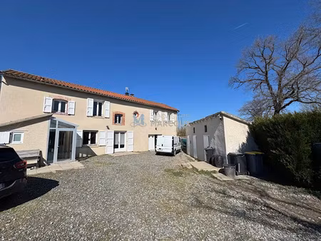 location maison 8 pièces 118 m² à mornand-en-forez (42600)  830 €