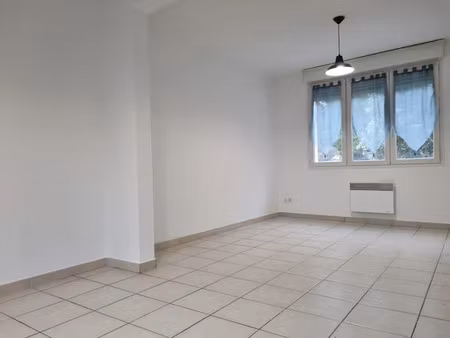 location maison 4 pièces 67 m² à narbonne (11100)  870 €