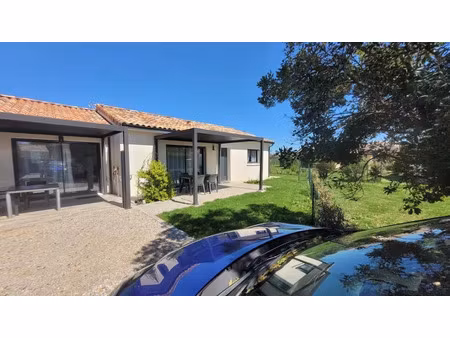 location meublée maison 4 pièces 102 m² à buzet-sur-tarn (31660)  1 800 €