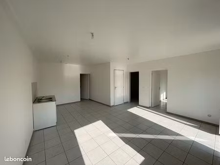 appartement 3 pièces 55 m²