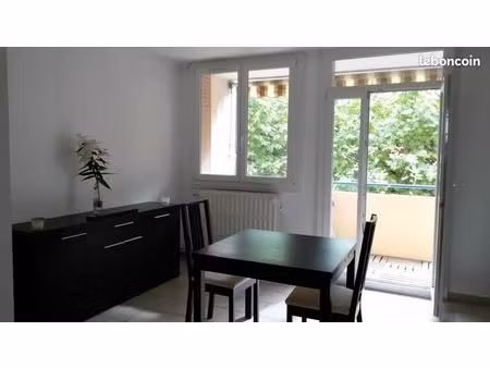 t3 meublé avec balcon- terrasse  parking sécurisé et cave – idéal colocation étudiante ou 
