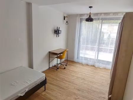 studio étudiant (e)