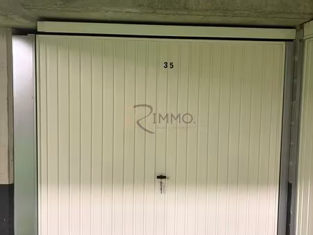 parking/box 12 m² aix-en-provence