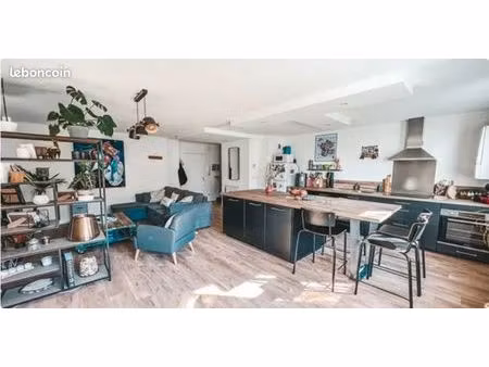 loue appartement meublé   3 pièces  2 chambres  74m² - angers (49)