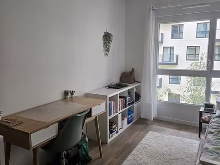 joli studio dans résidence neuve