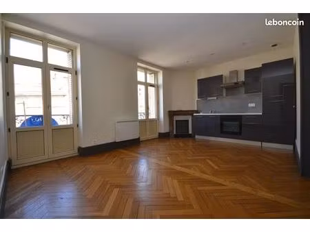 appartement 3 pièces 58 m²