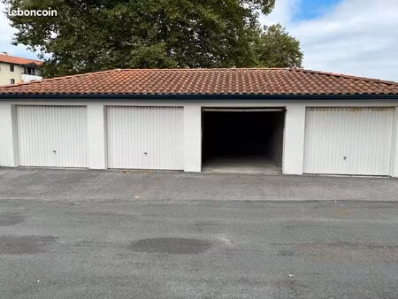 garage à louer