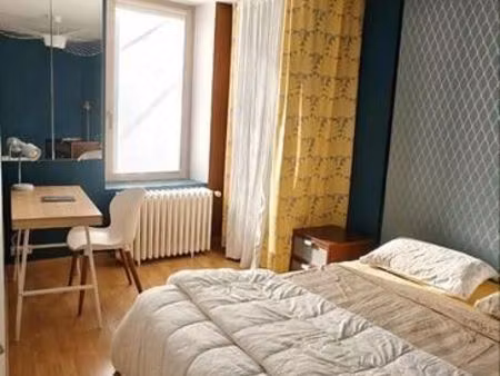 chambre 3 pièces 110 m²