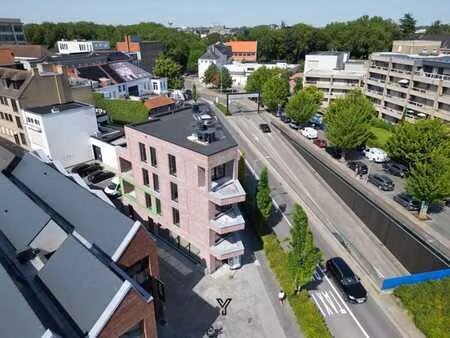 appartement cosy avec une chambre et terrasse