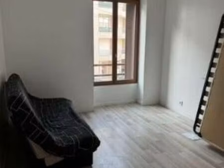 studio 1 pièce 20 m²