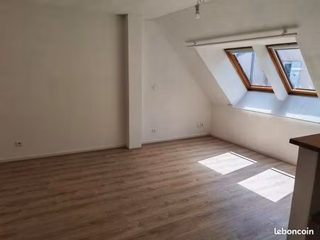 studio 1 pièce 32 m²