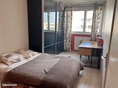 location d’une chambre pour étudiante chez l’habitante