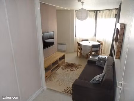 f2 meublé 33m² orléans vue sur loire