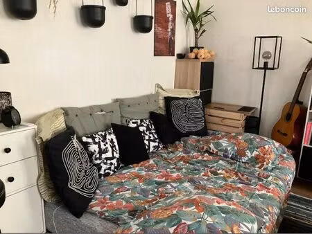 studio 1 pièce 22 m²