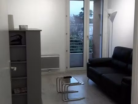 t2 meublé roseraie