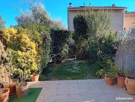 studio 23 50 m² meublé avec terrasse et stationnement