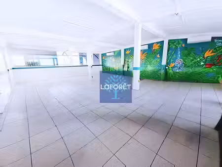 location locaux professionnels 0 pièces 198 m² à le lamentin (97232)  4 677 €