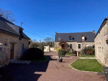 vente demeure d'exception piscine à monterblanc (56250) : à vendre piscine / 450m² monterb