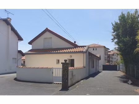 location appartement  m² t-3 à anglet  754 €