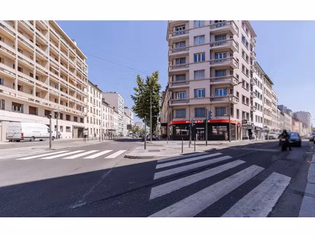appartement lyon 7 51 m² t-2 à vendre  170 000 €