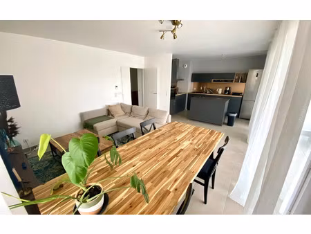 location appartement  93.24 m² t-4 à saint-julien-en-genevois  2 405 €