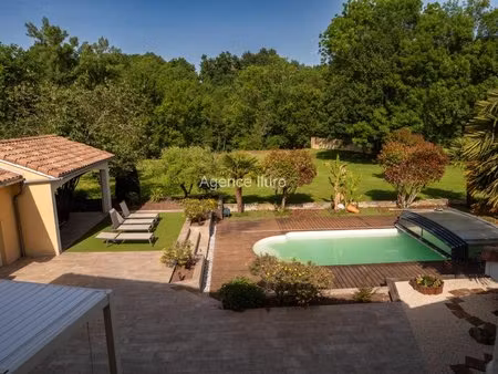 propriete d'exception sur 6000 m²: elegance  nature et art de vivre aux portes d'oloron