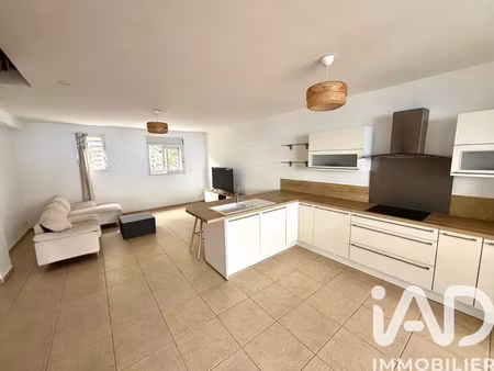 appartement à les trois-bassins (97426)