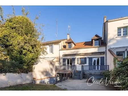 maison à vendre 5 pièces  bergerac 4 chambres sur 257 m2 de terrain