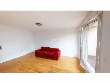 appartement f2 avec grande terrasse et parking