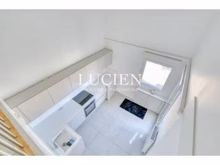 hyper-centre chaponost – duplex t5 lumineux de 107 m² dans résidence récente (2023)