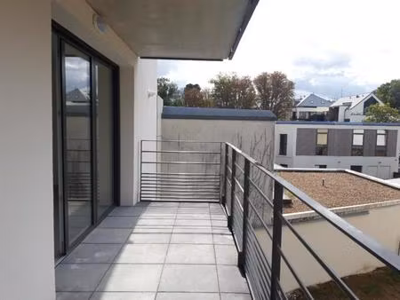 appartement t2 avec balcon et parking à tours