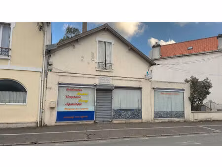 location local commercial 1 pièce  40.00m²  vigneux