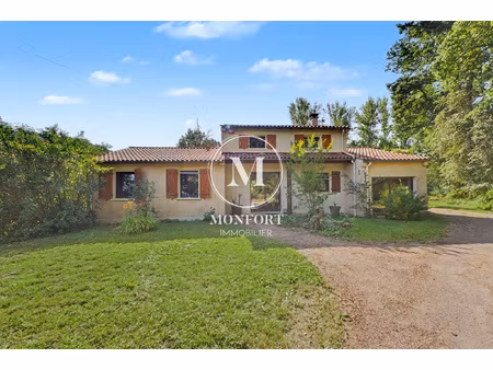 maison familiale t6 de 137m2 sur terrain de 2 900 m2 à 5 min