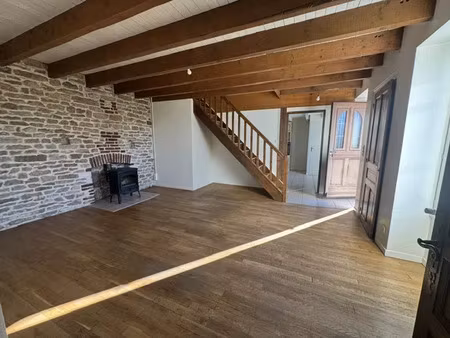maison individuelle édifiée sur un terrain constructible -pouilly en auxois