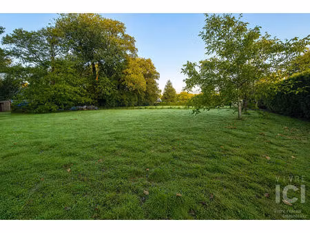 terrain à bâtir de 1 315 m² - rare sur le secteur !