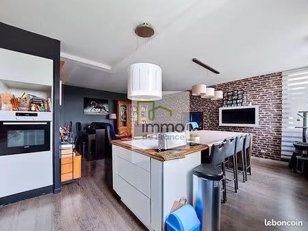 appartement 3 pièces 85 m²
