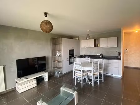 appartement t2 meublé de 49 m² avec garage
