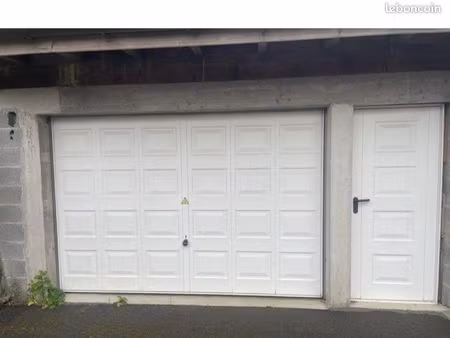 garage à louer 40 m2