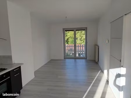 loue maison mitoyenne à dortan