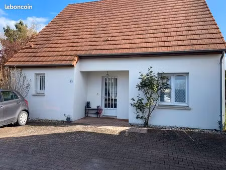 a saisir pavillon 7 pièces avec gge double