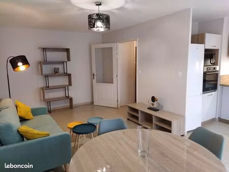 apt 2 pièces tout équipé + parking  coligny
