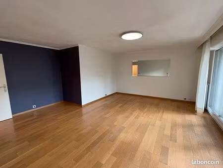 wasquehal – appartement de standing de 82 m² vue sur parc avec balcon  cave et parking pri