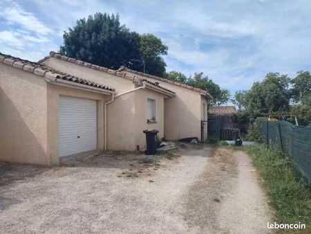 maison mitoyenne par garage