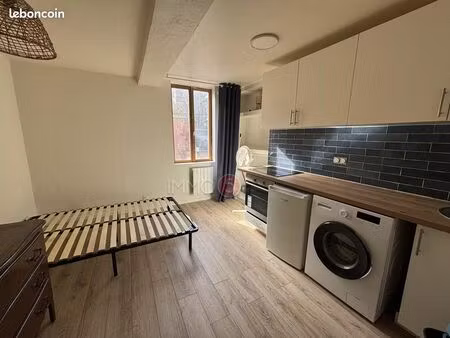 appartement 1 pièce 14 m²