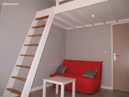 studio meublé - 150 m plage