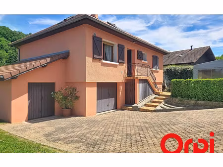 maison maubec m² t-4 à vendre  292 000 €