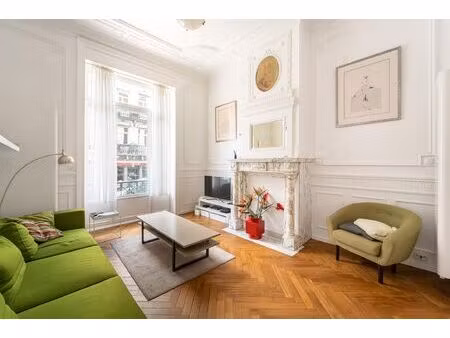 rez-de-chaussée à louer avec terrasse et jardin   ixelles (vbe30549)